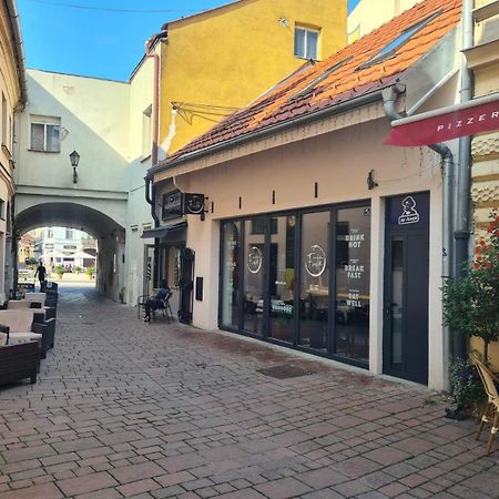 Apartment Zvonarska With Parking Košice Exterior foto