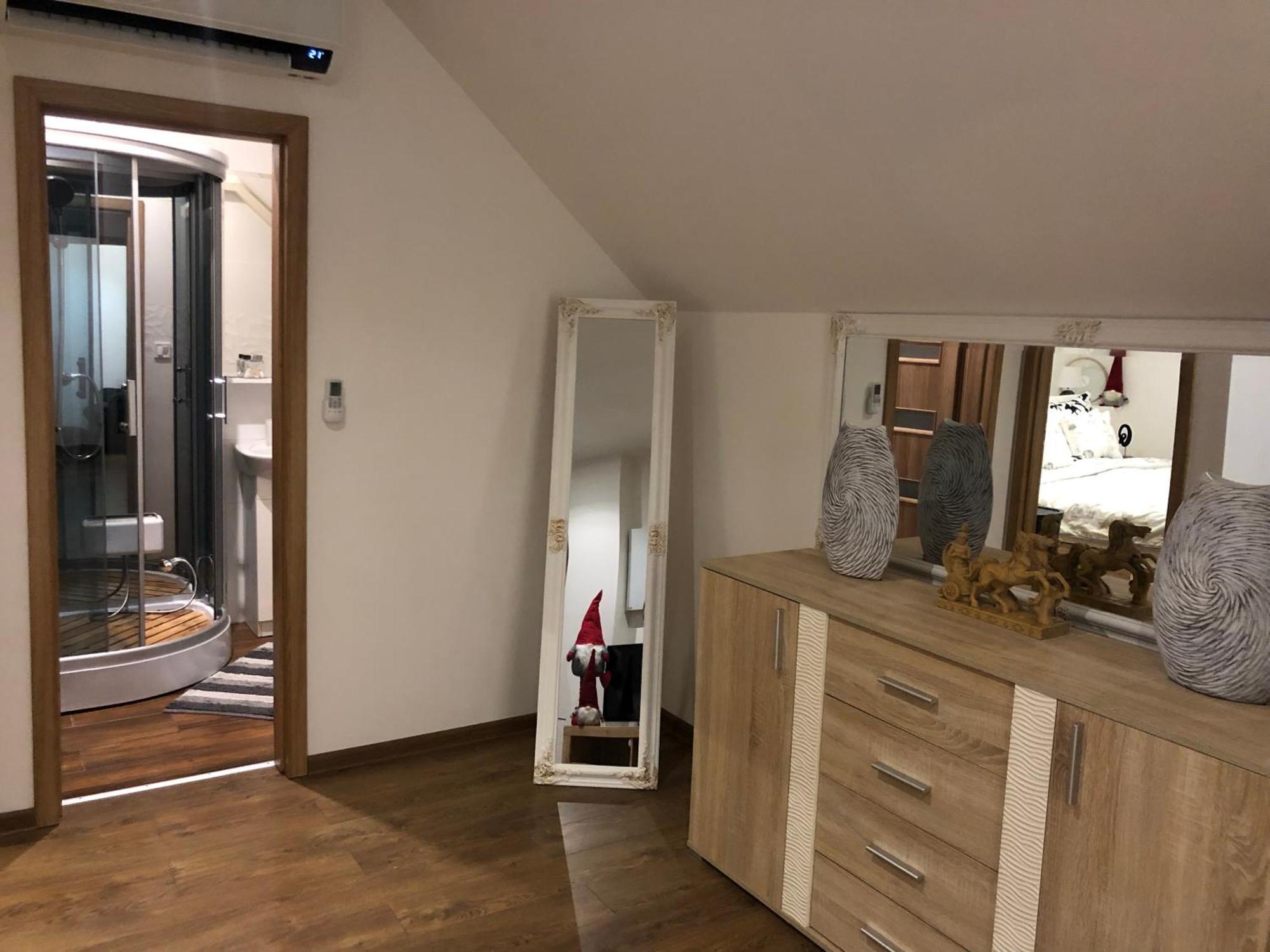 Apartment Zvonarska With Parking Košice Exterior foto