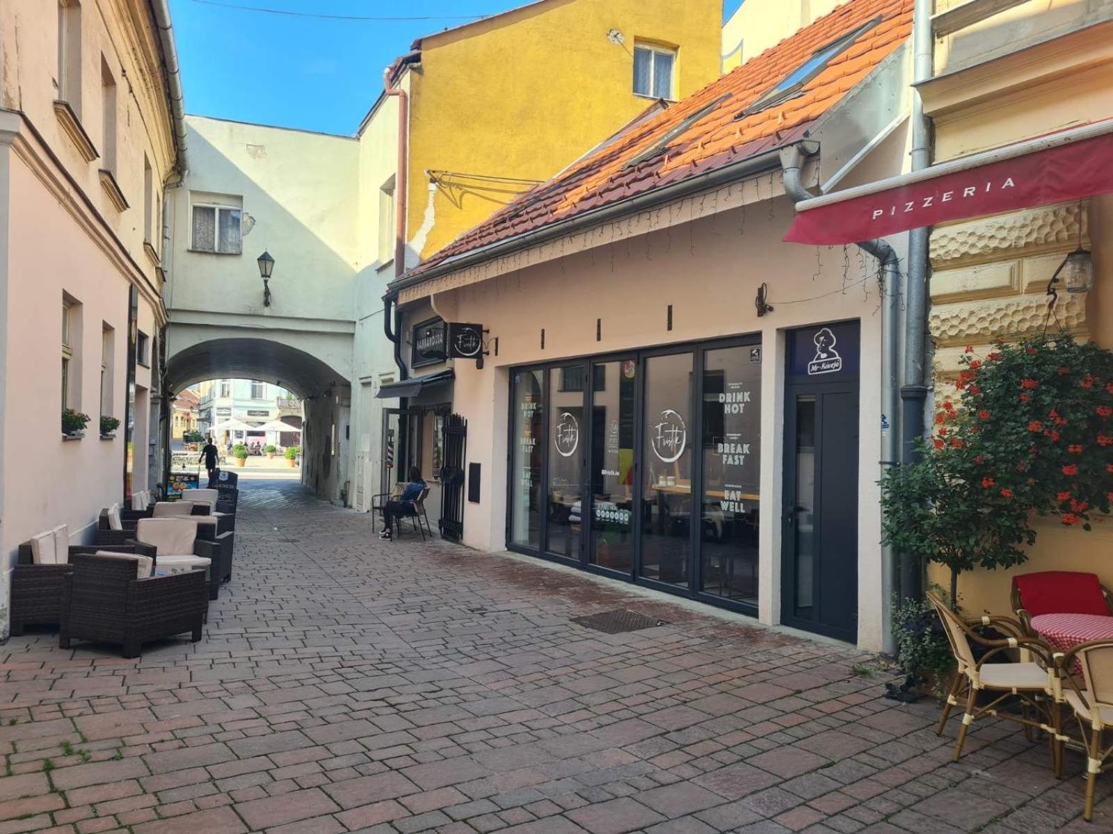 Apartment Zvonarska With Parking Košice Exterior foto